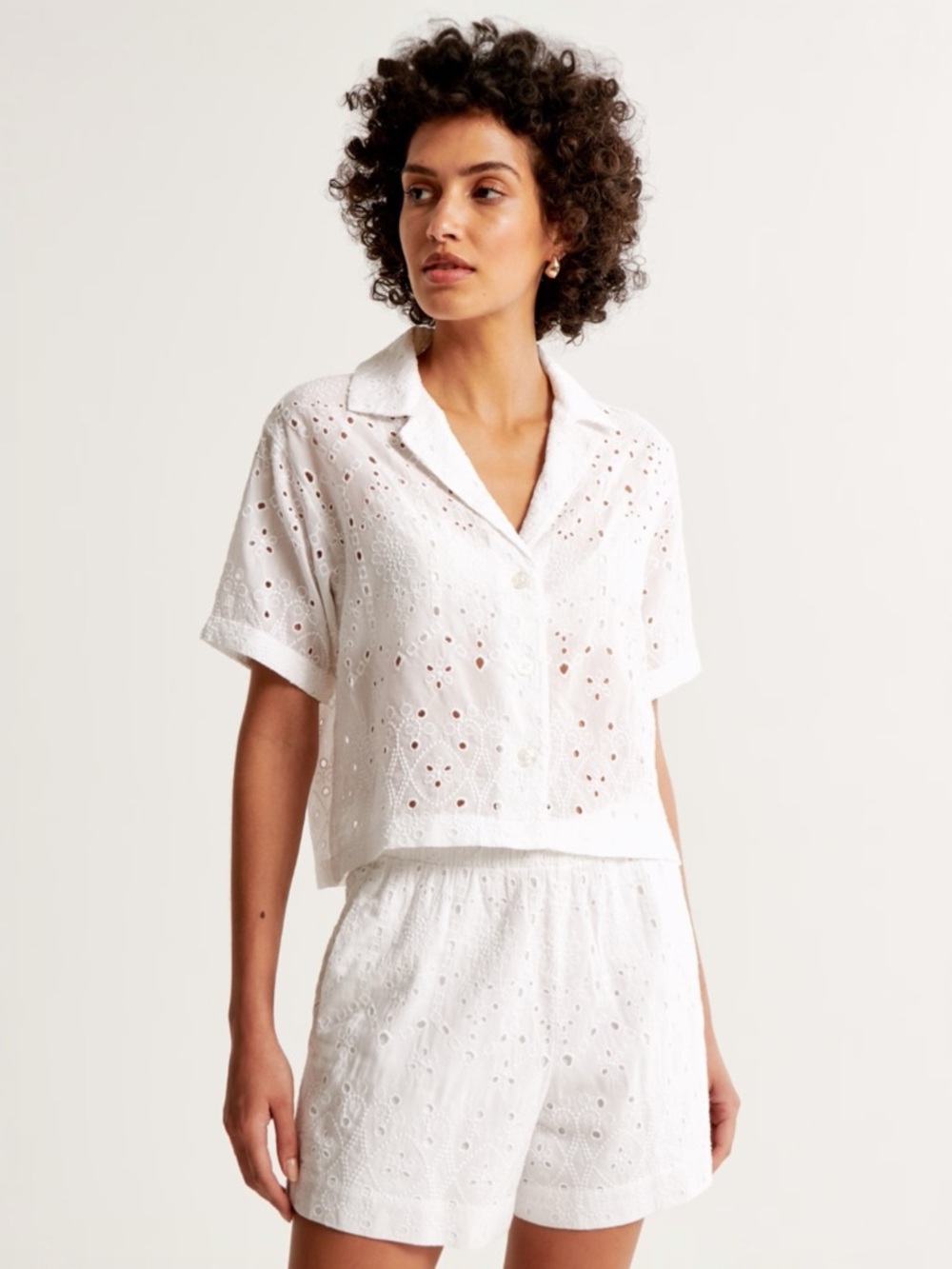 New! ABERCROMBIE • Short-Sleeve Cropped Schiffli Shirt in White
